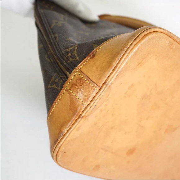 Louis Vuitton Alma - Picture 11 of 12